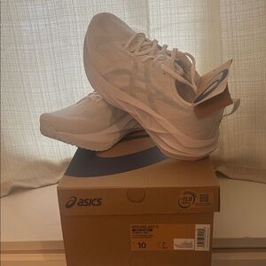 ASICS Novablast 3 Ivory Running Shoes